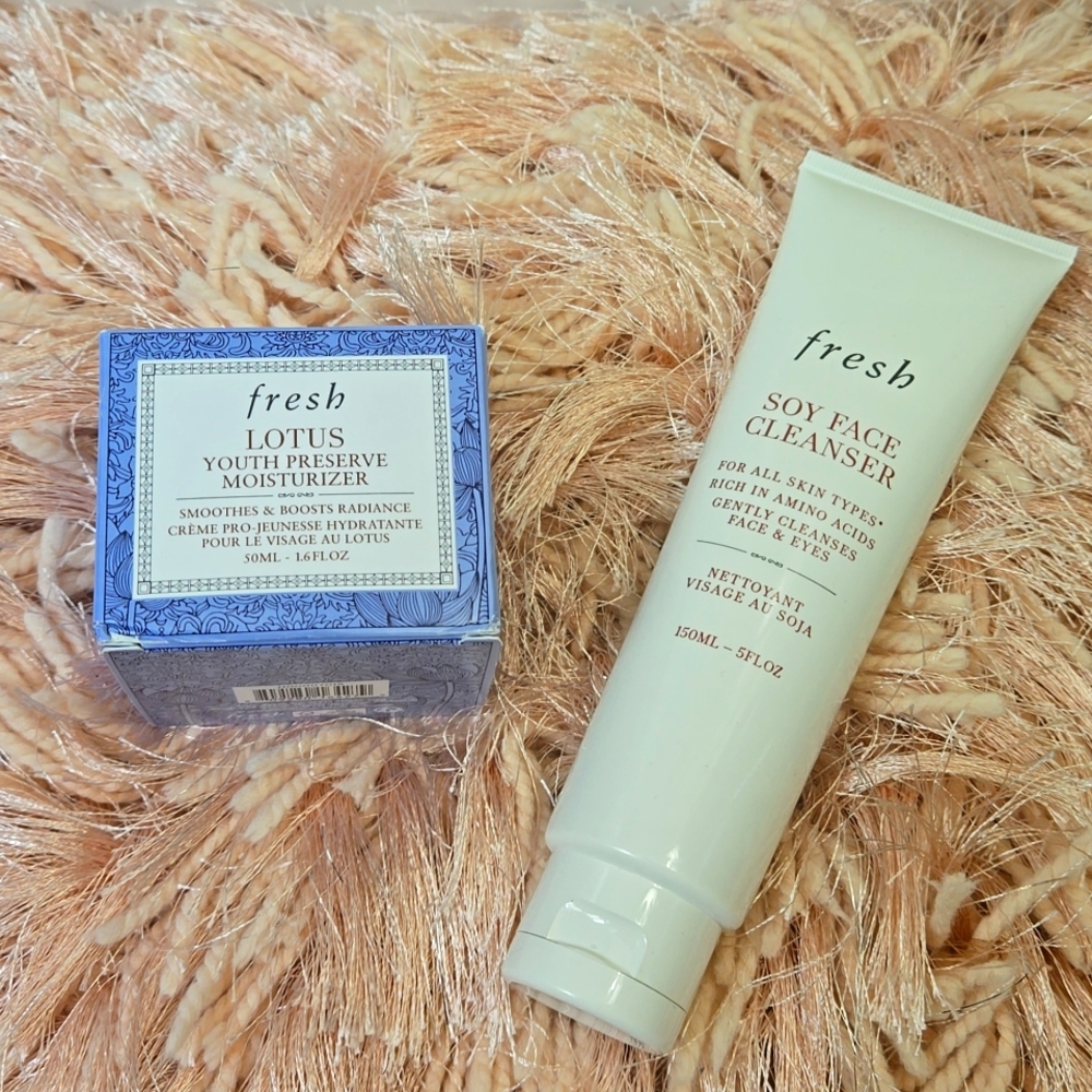 Fresh Youth Moisturizer and Fresh Soy Face Cleanser. New never opened containers